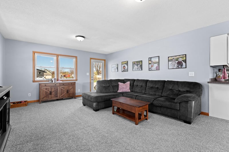 625 E Mark St, Winona, MN 55987