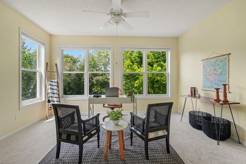 1615 Johnny Cake Ridge Ln #L, Eagan, MN 55122