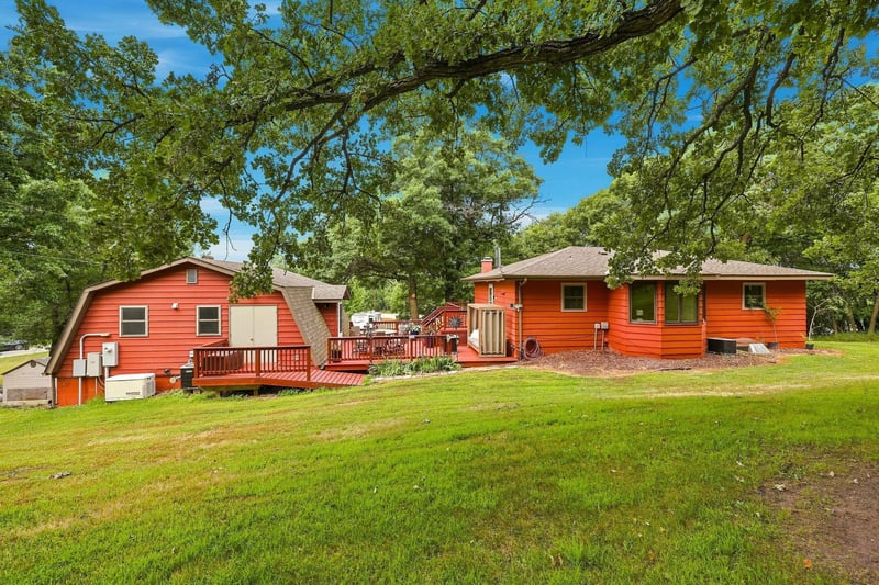 20631 County Road 9 NE, New London, MN 56273