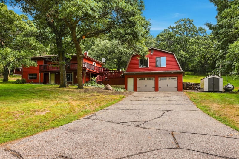 20631 County Road 9 NE, New London, MN 56273