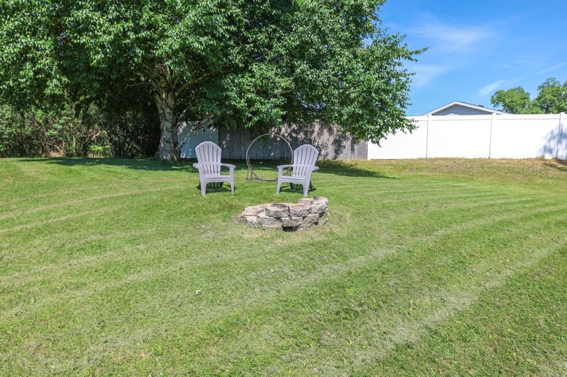 1097 Trisco Cove Dr SE, Osakis, MN 56360