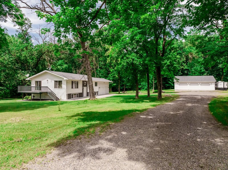 1498 Cable Rd, Swanville, MN 56382