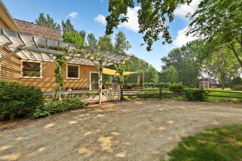 30818 Foliage Ave, Northfield, MN 55057