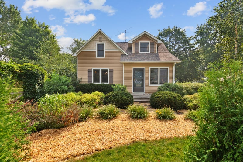 30818 Foliage Ave, Northfield, MN 55057