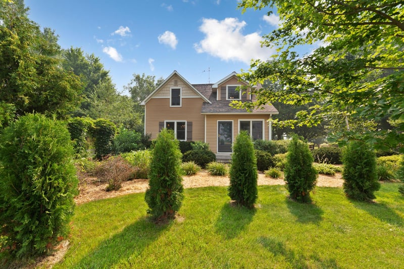 30818 Foliage Ave, Northfield, MN 55057