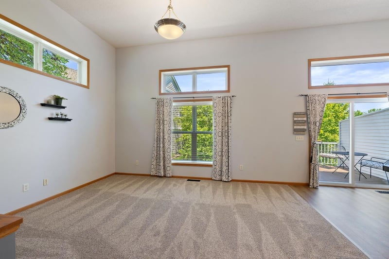 2770 Century Cir, Chanhassen, MN 55317