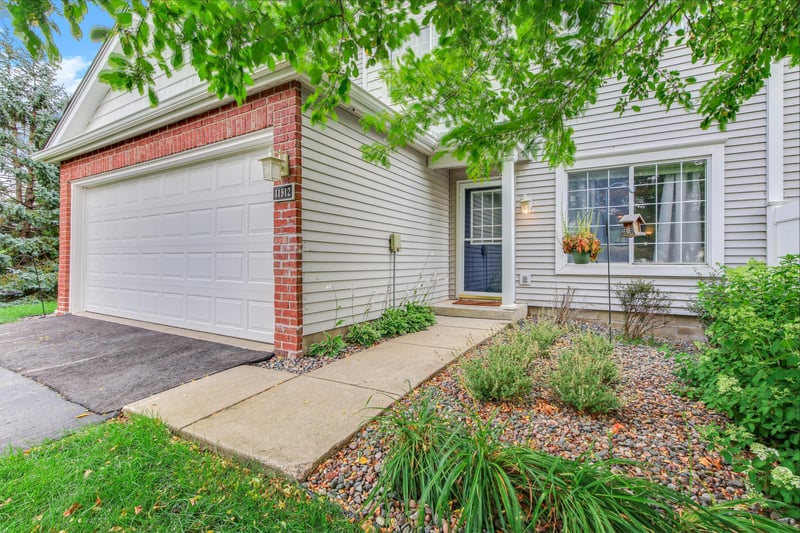 11512 Elmwood Ave N, Champlin, MN 55316