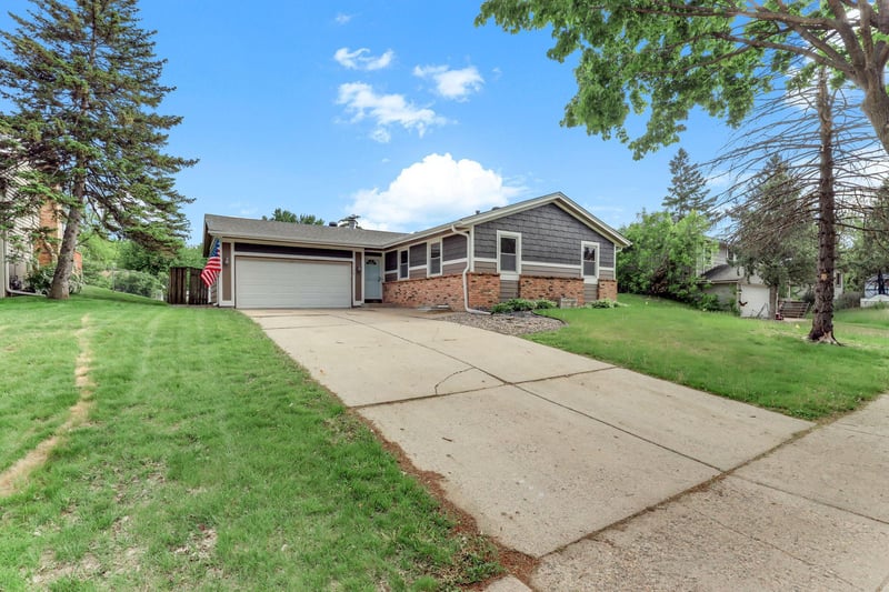 5120 148th Pa W, Apple Valley, MN 55124