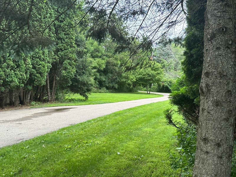 401 Rolling Hills Dr, Mound, MN 55364