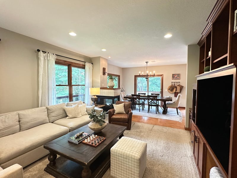 401 Rolling Hills Dr, Mound, MN 55364