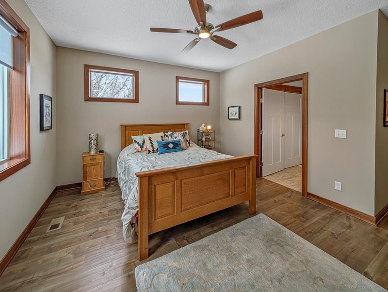 6230 Boulder Ridge Dr, Rockford, MN 55373