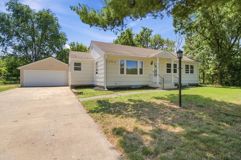 1204 133rd Ln NE, Ham Lake, MN 55304
