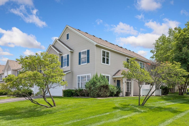1020 Princeton Ave, Shakopee, MN 55379