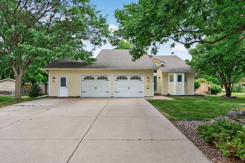 8116 122nd Ln N, Champlin, MN 55316