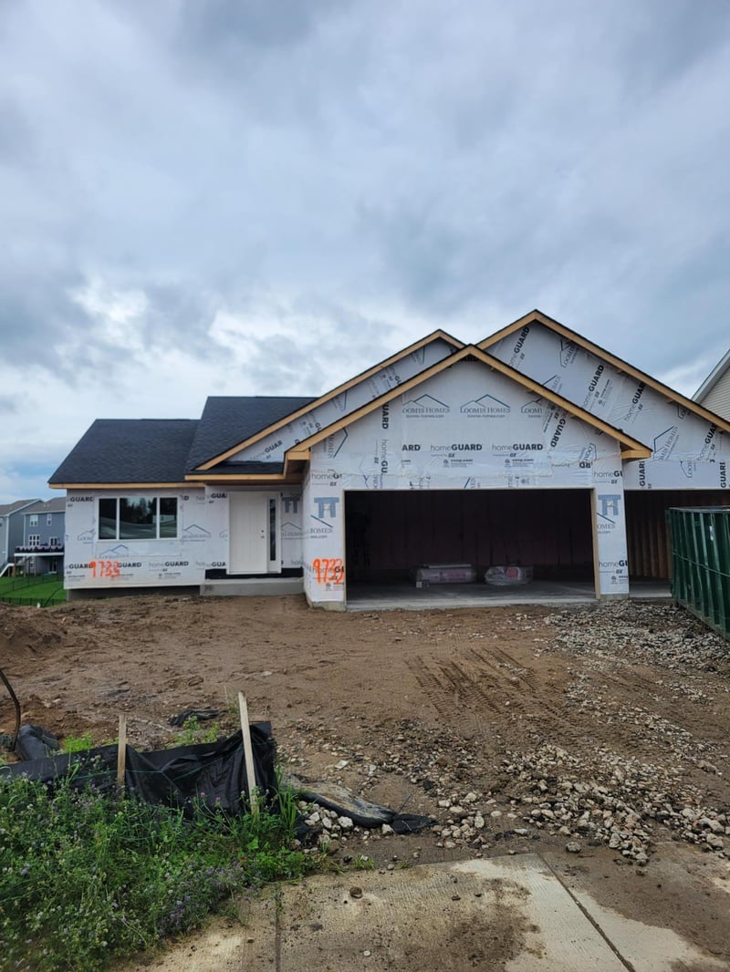9733 Jasmine Ave, Hanover, MN 55341