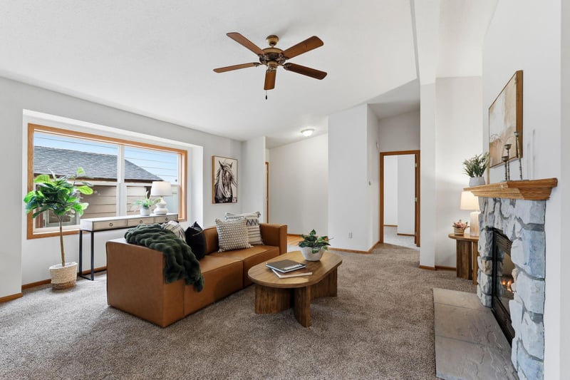 1534 Larpenteur Ave E, Saint Paul, MN 55109
