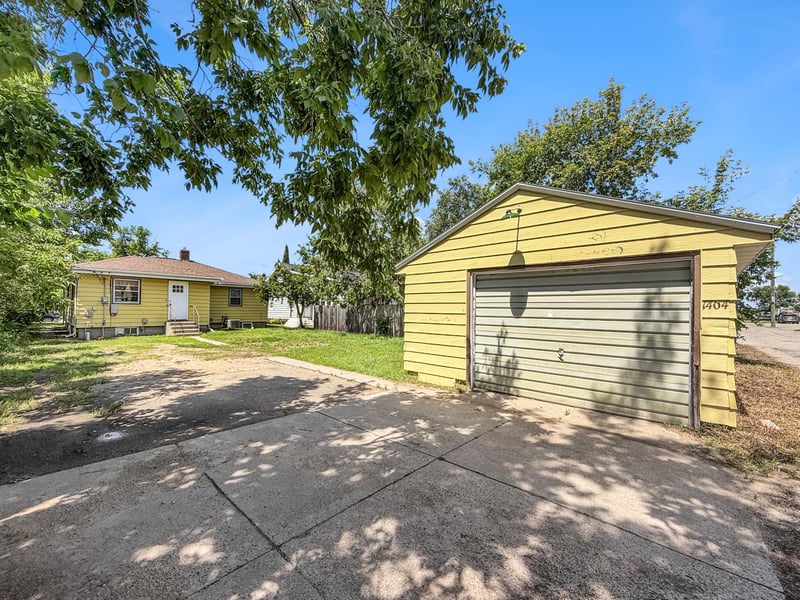 1404 Beltrami Ave NW, Bemidji, MN 56601