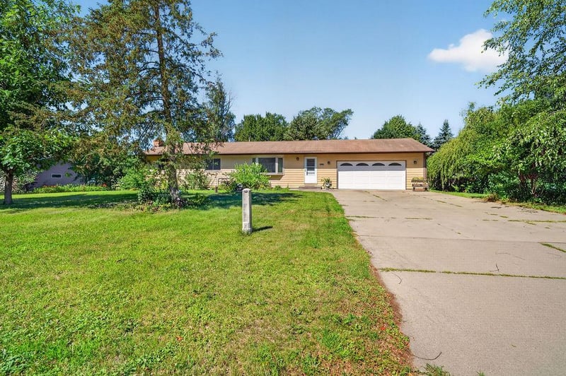 14121 Rosewood Ln N, Dayton, MN 55327