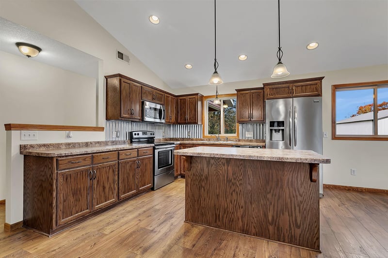 3135 Quarry Rd NE, Sauk Rapids, MN 56379