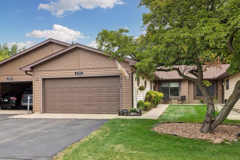 8730 134th St W, Apple Valley, MN 55124