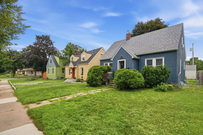 1828 Bush Ave E, Saint Paul, MN 55119