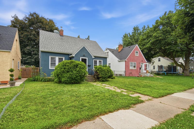 1828 Bush Ave E, Saint Paul, MN 55119