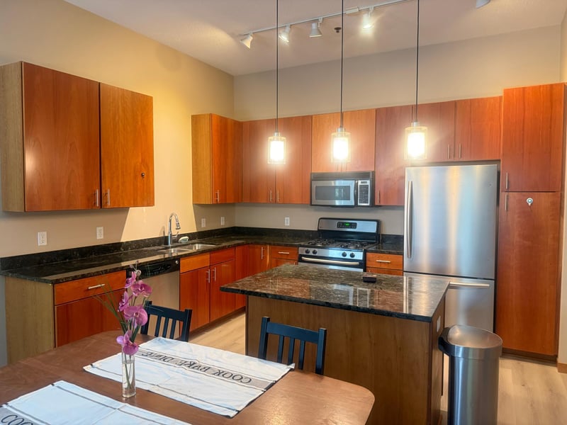 2650 University Ave W #104, Saint Paul, MN 55114