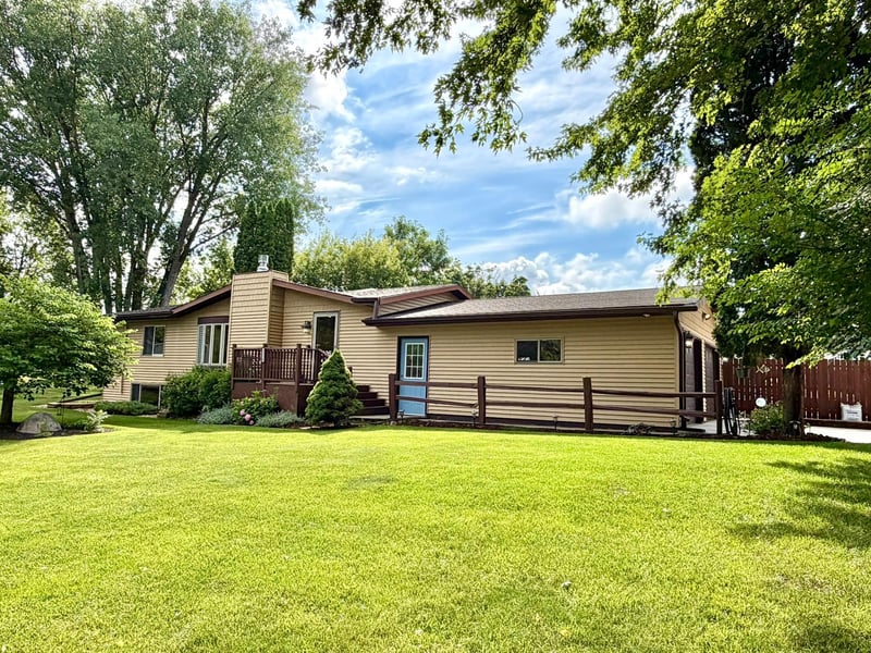 2326 Hallquist Ave, Red Wing, MN 55066
