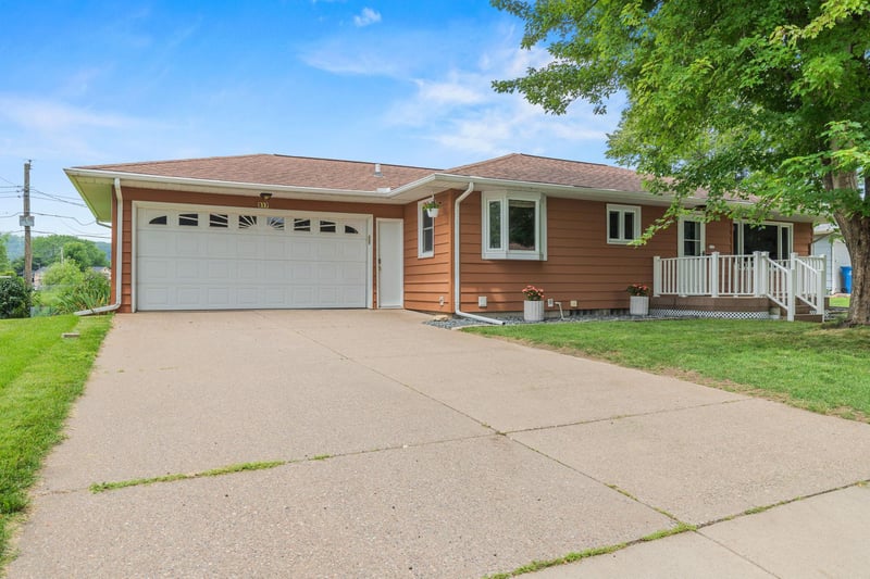 317 Emherst St, Winona, MN 55987
