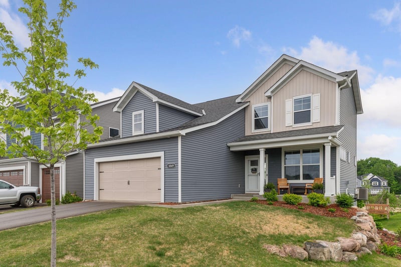 1049 Fabel Ln, Waconia, MN 55387