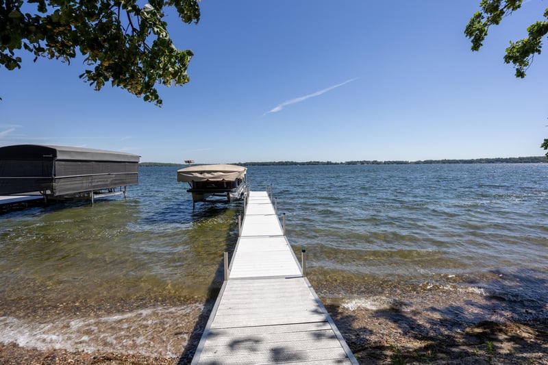 22558 Senns Beach Dr, Detroit Lakes, MN 56501