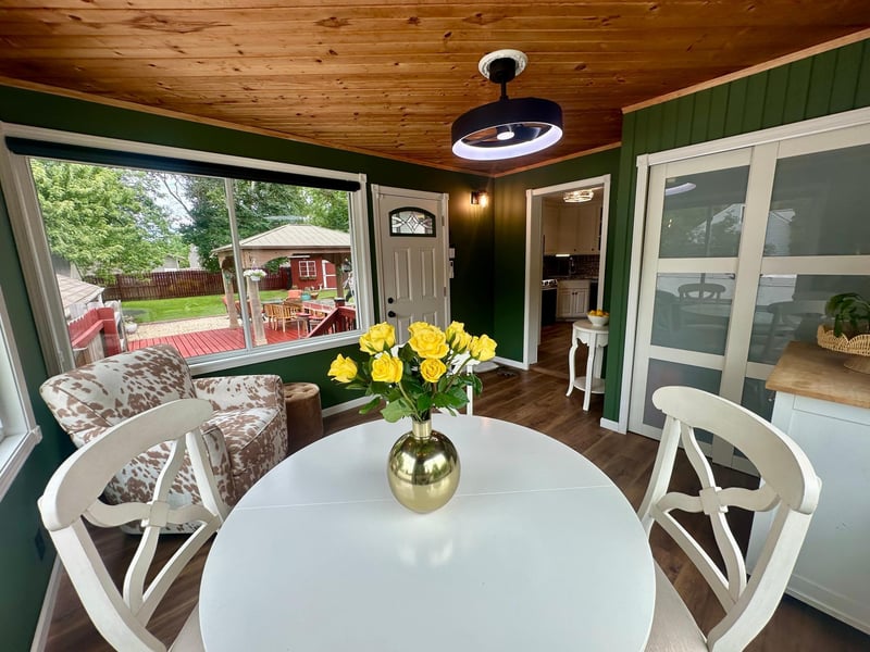 16 Circle Dr, Circle Pines, MN 55014