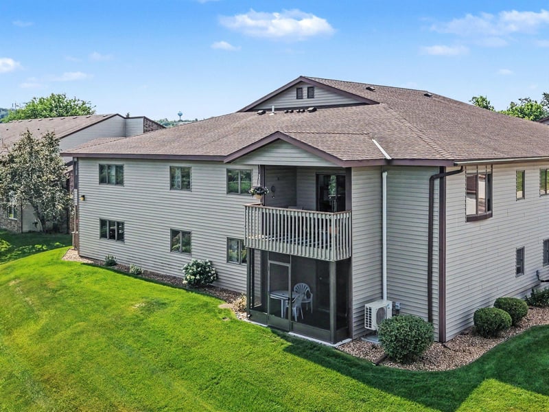 222 Sargent Dr #204, Red Wing, MN 55066