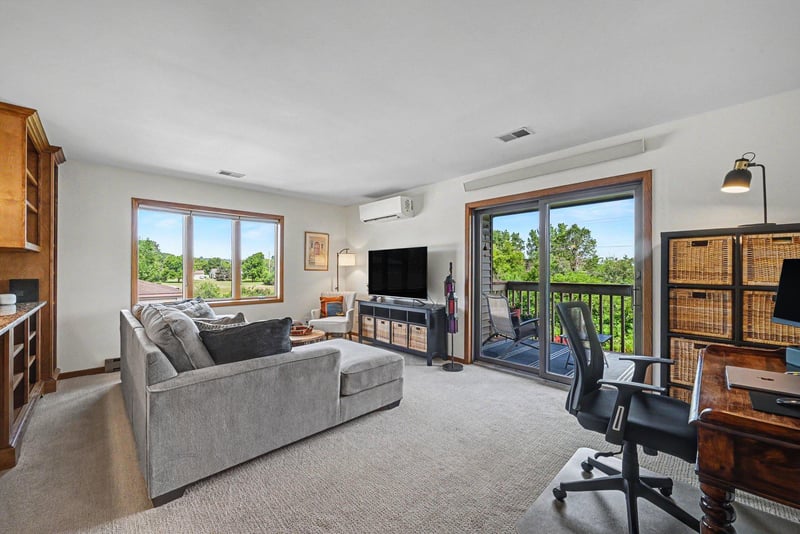 222 Sargent Dr #204, Red Wing, MN 55066