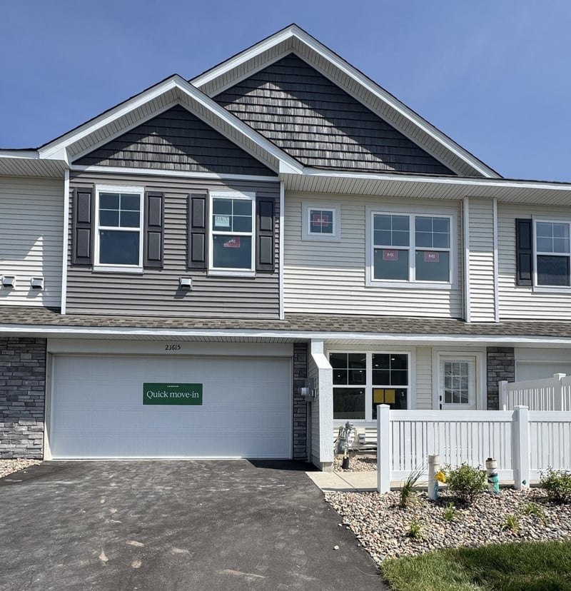 21615 Azalea Ln, Farmington, MN 55024