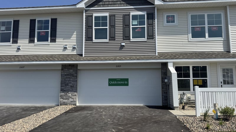 21615 Azalea Ln, Farmington, MN 55024