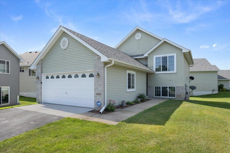 4100 232nd Ave NW, Saint Francis, MN 55070