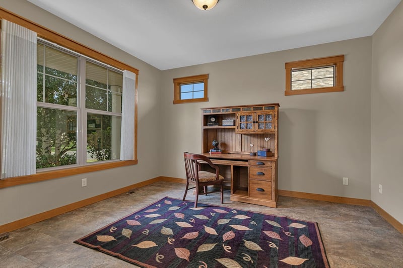 6813 Northwood Ln, Saint Cloud, MN 56303