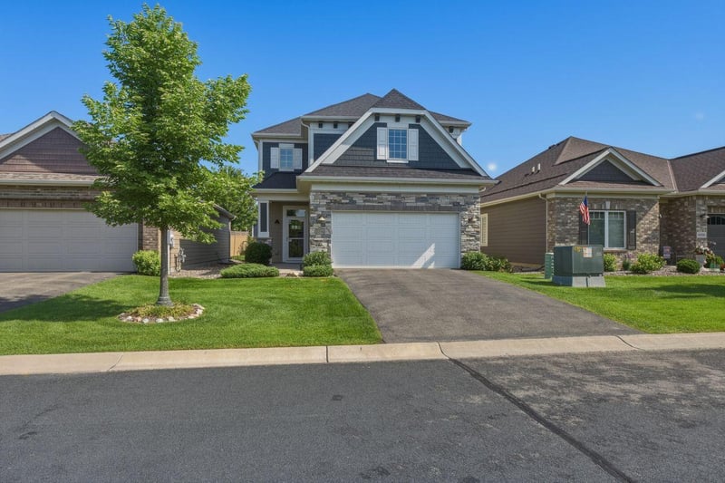 8896 Upper 9th Pl N, Lake Elmo, MN 55042
