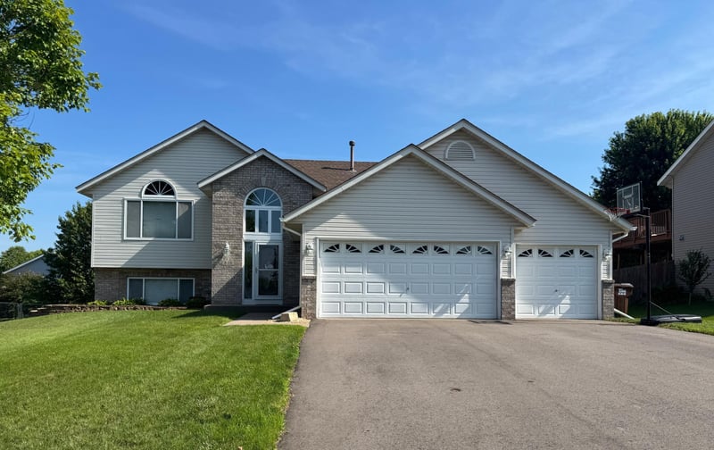 816 River Ter, Prescott, WI 54021