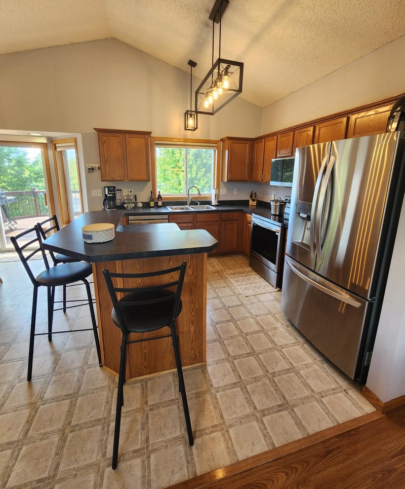 816 River Ter, Prescott, WI 54021