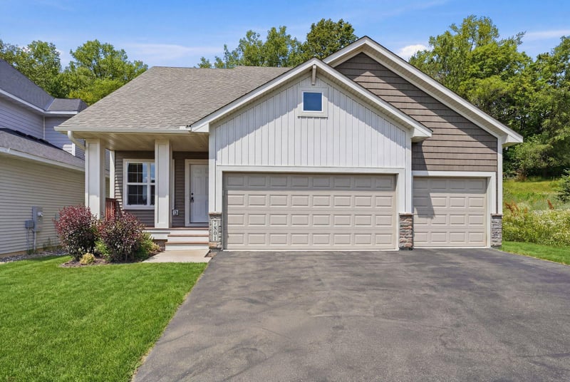 7801 Ava Trl, Inver Grove Heights, MN 55077