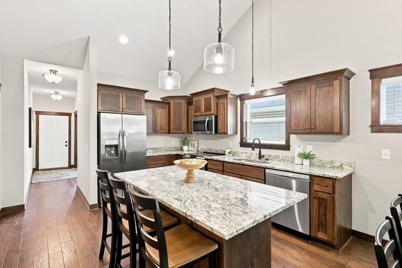 7801 Ava Trl, Inver Grove Heights, MN 55077