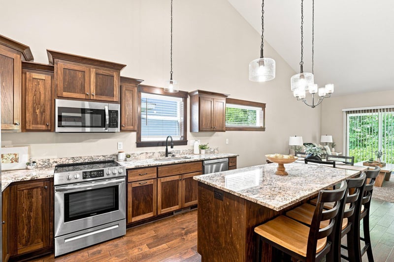 7801 Ava Trl, Inver Grove Heights, MN 55077