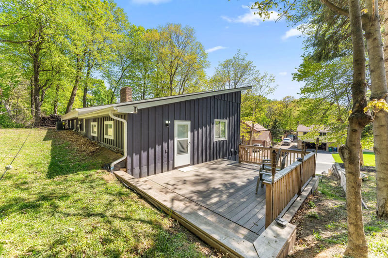 4442 Dorchester Rd, Mound, MN 55364