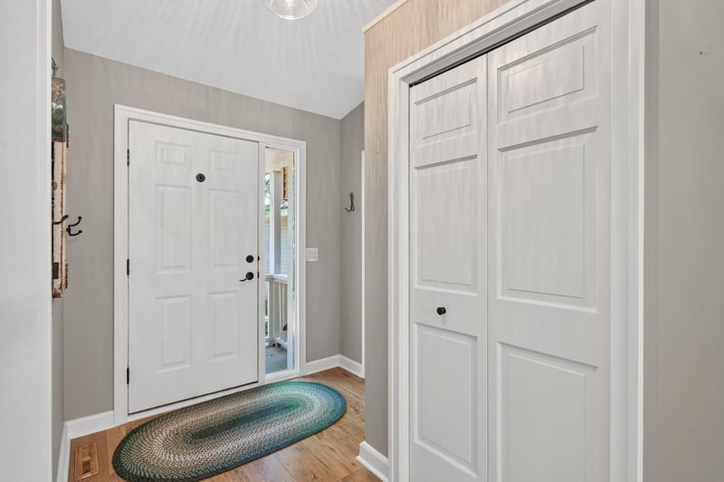 15165 Dartmoor Ct, Rosemount, MN 55068