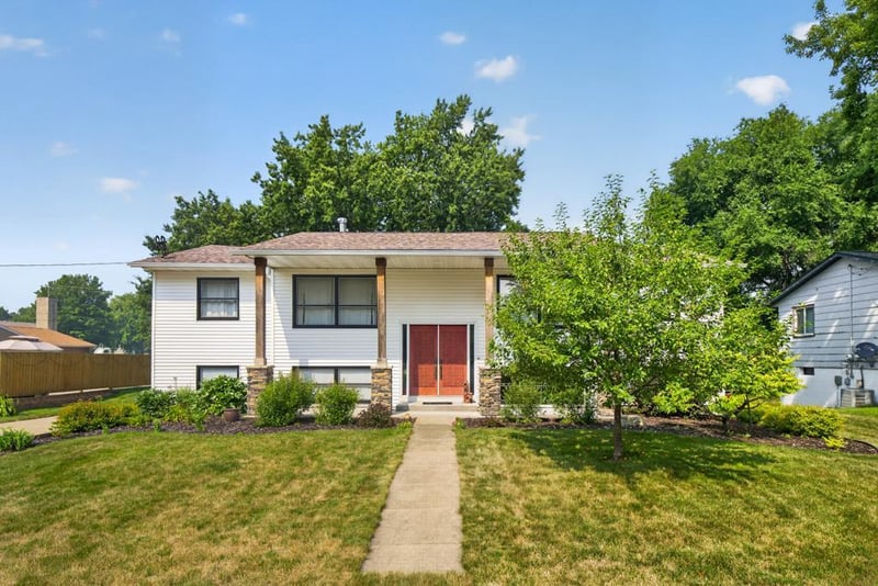 177 2nd Ave SE, Mazeppa, MN 55956