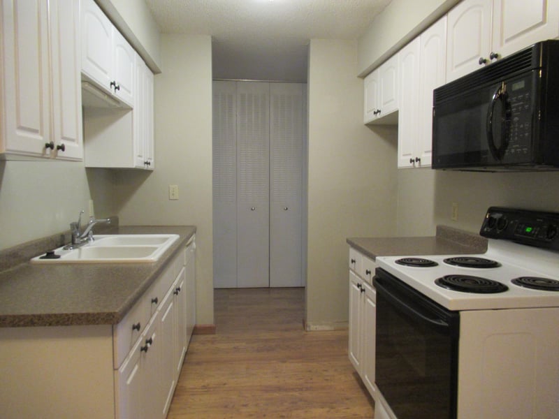 7414 W 22nd St #212, Saint Louis Park, MN 55426