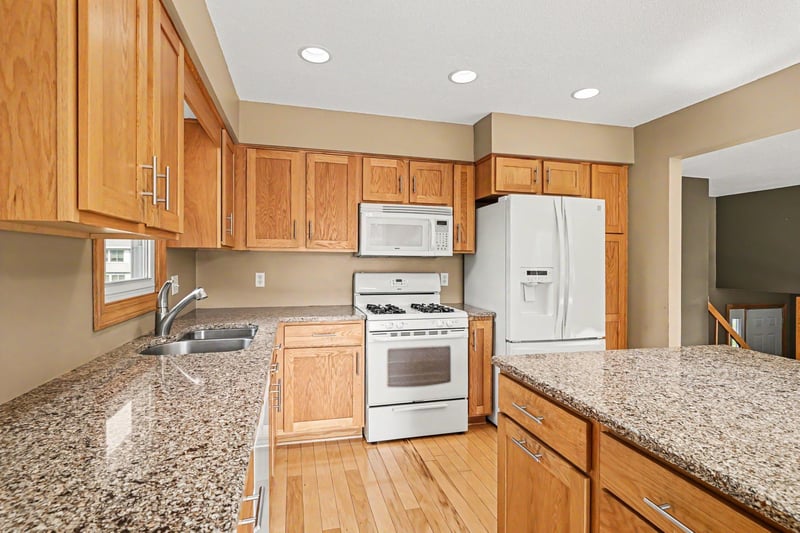13285 Lynn Ave, Savage, MN 55378