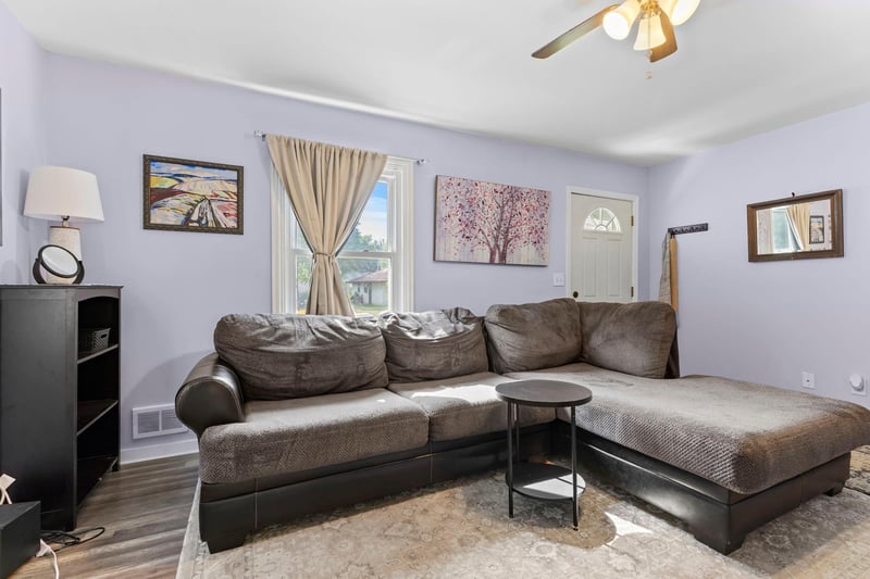 4401 5th St NE, Columbia Heights, MN 55421